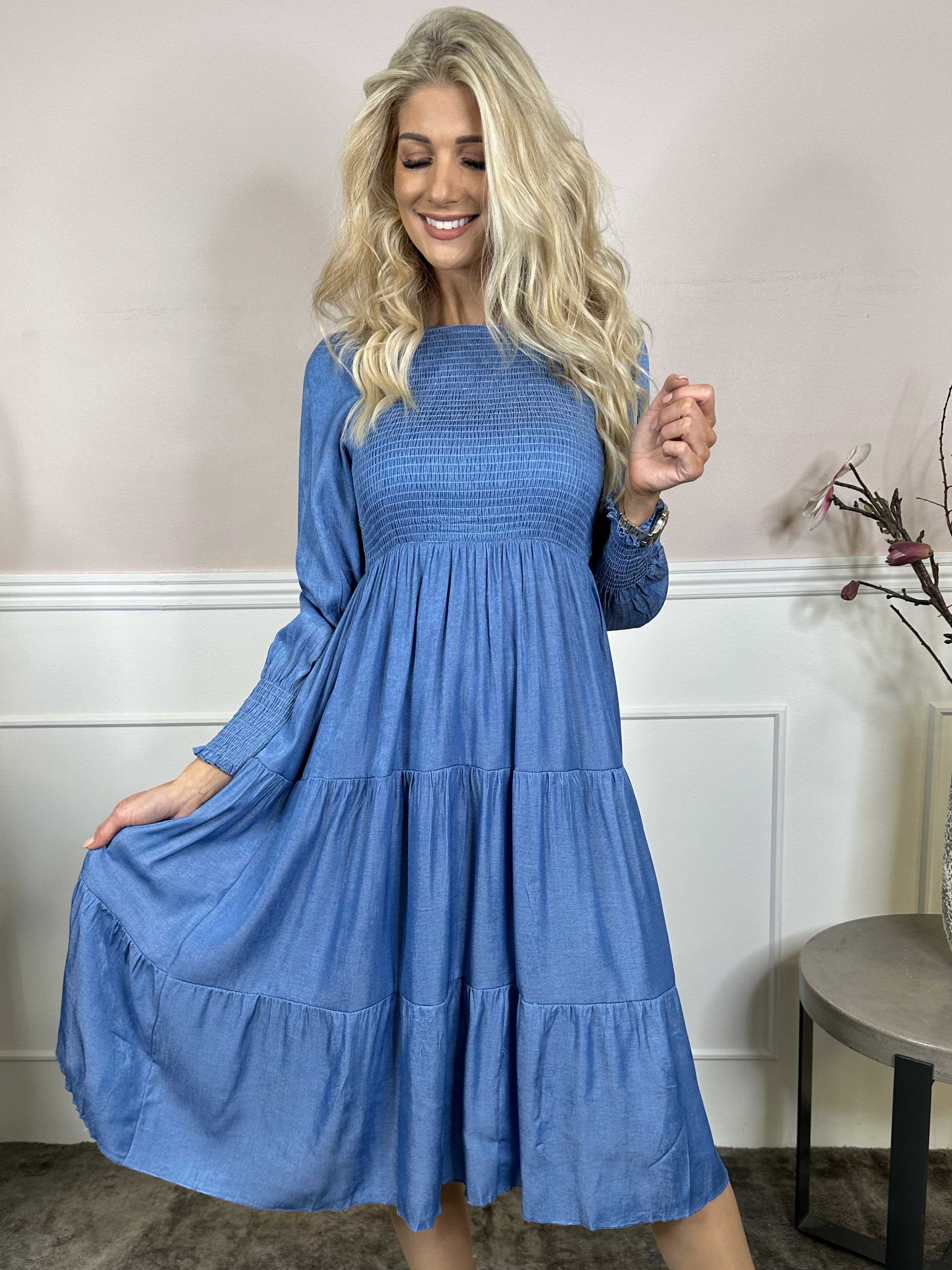 Kelly Denim Long - Klänning med smock över bröstet